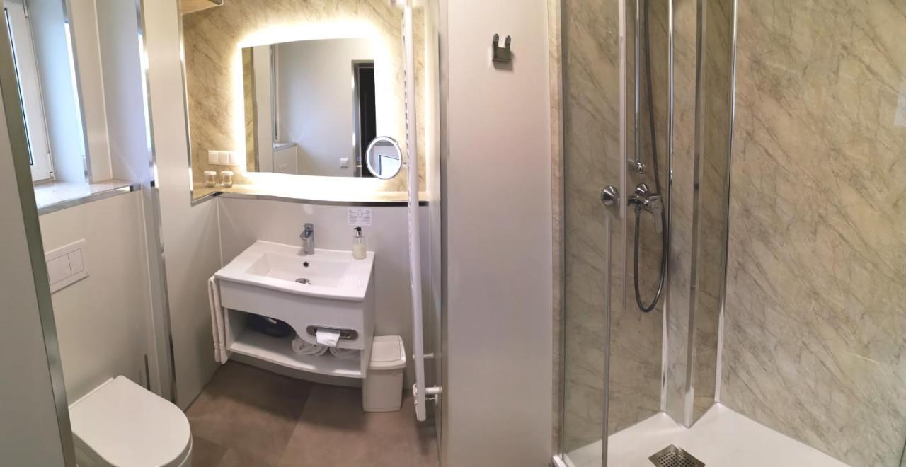 מקנבורן Hotel Loewen מראה חיצוני תמונה