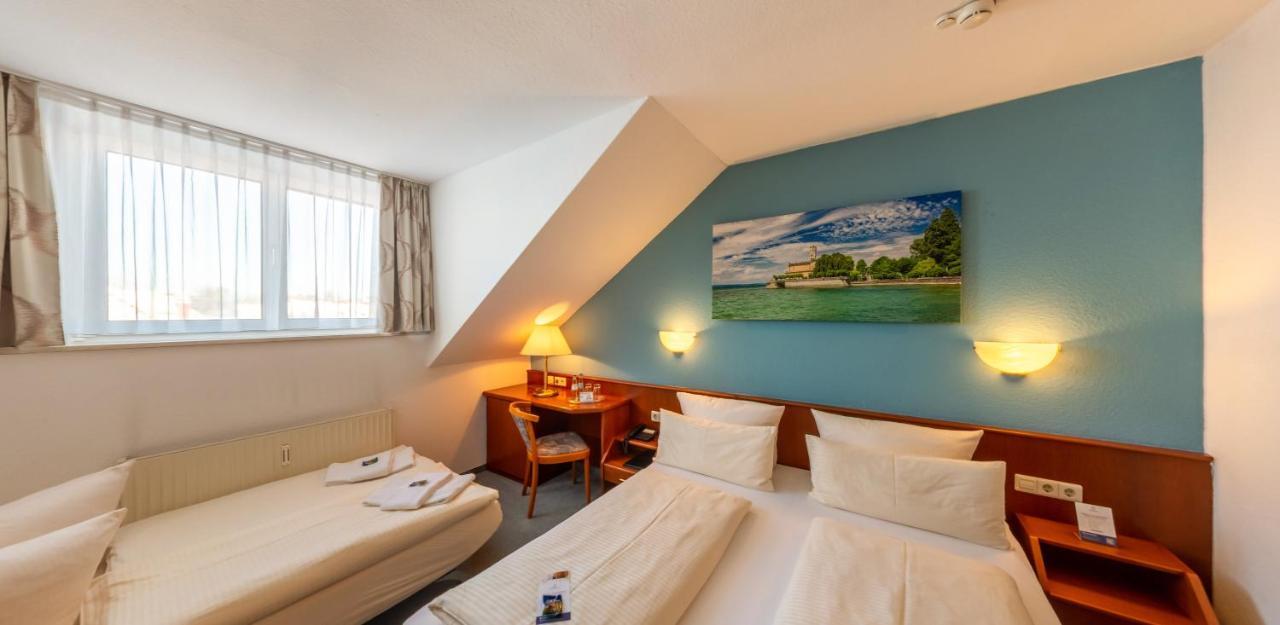 מקנבורן Hotel Loewen מראה חיצוני תמונה