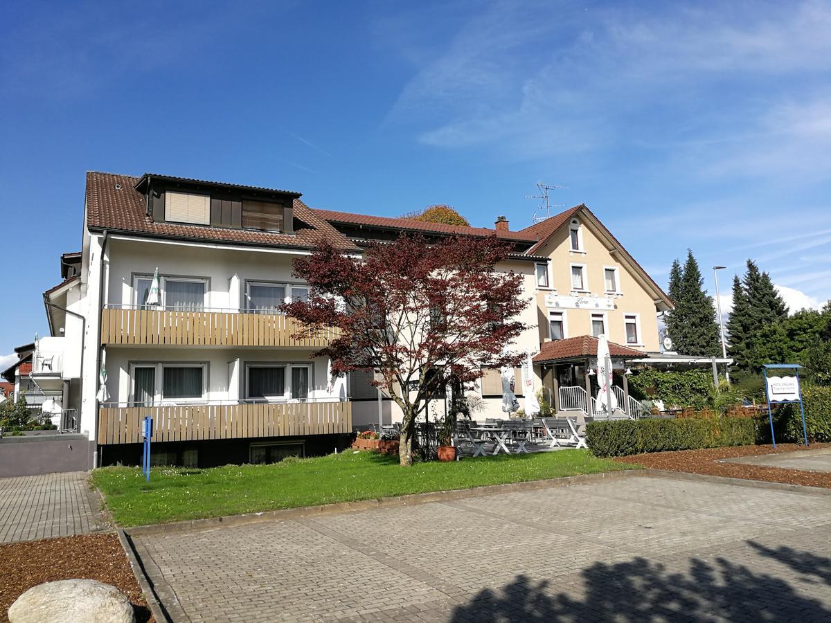מקנבורן Hotel Loewen מראה חיצוני תמונה